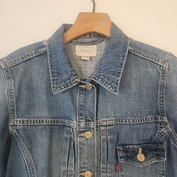 VTG Women’s Levis Denim Jacket Type 1 Cropped Cotton Red Tab Womens Medium - Picture 5 of 16